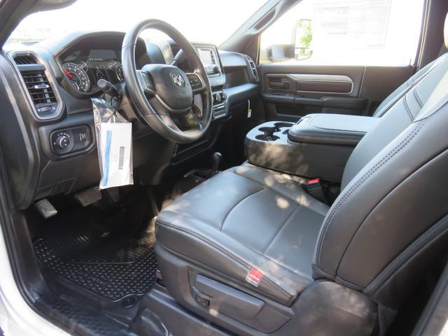 2022 Ram 5500 Tradesman/SLT