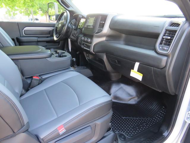 2022 Ram 5500 Tradesman/SLT