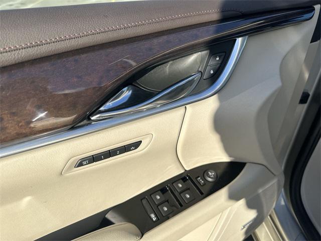 2016 Cadillac XTS Luxury Collection