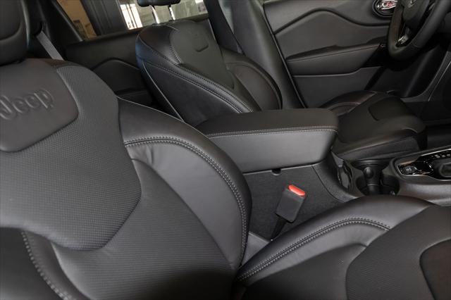 2023 Jeep Cherokee CHEROKEE ALTITUDE LUX 4X4