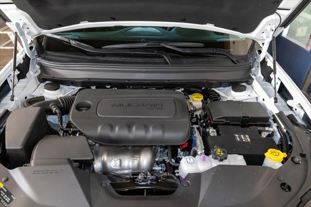 2023 Jeep Cherokee CHEROKEE ALTITUDE LUX 4X4