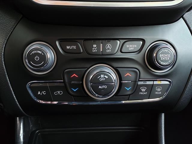 2023 Jeep Cherokee CHEROKEE ALTITUDE LUX 4X4