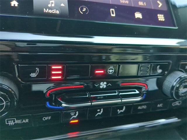 2023 Jeep Grand Cherokee GRAND CHEROKEE L ALTITUDE 4X4