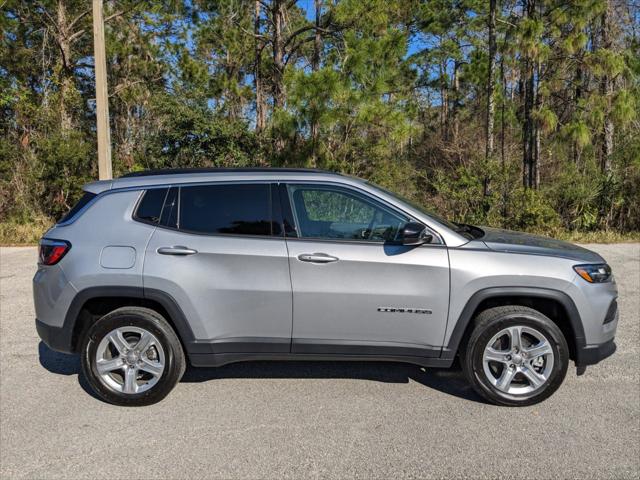 2023 Jeep Compass COMPASS LATITUDE 4X4