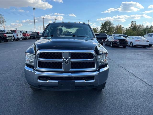 2018 RAM 3500 Tradesman Crew Cab 4x4 8 Box