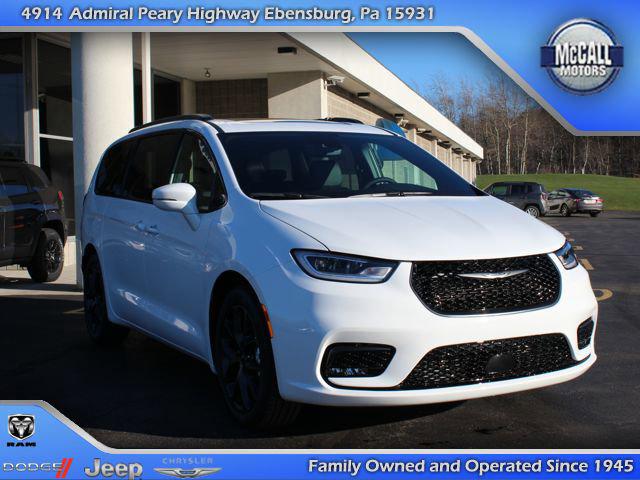 2022 Chrysler Pacifica PACIFICA TOURING L