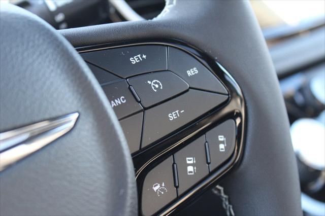 2022 Chrysler Pacifica PACIFICA TOURING L