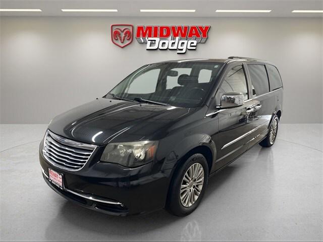 2014 Chrysler Town and Country Touring-L