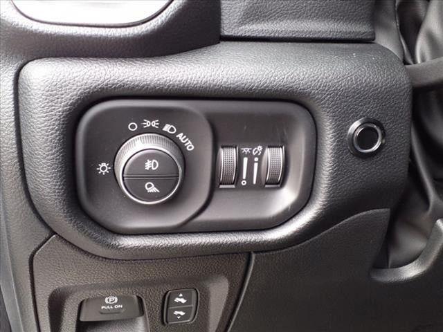 2022 Ram 1500 Laramie Crew Cab 4x4 57 Box