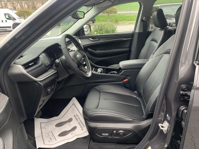 2023 Jeep Grand Cherokee GRAND CHEROKEE LIMITED 4X4