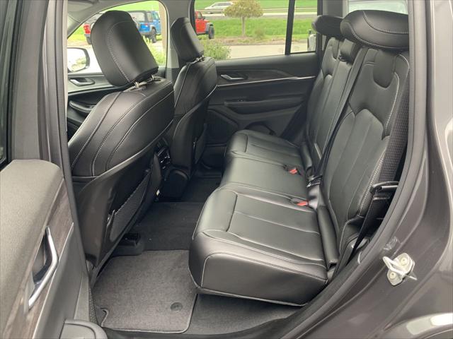 2023 Jeep Grand Cherokee GRAND CHEROKEE LIMITED 4X4