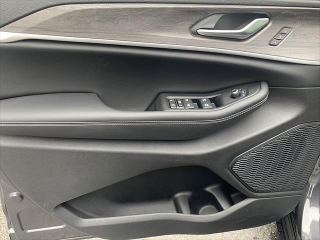 2023 Jeep Grand Cherokee GRAND CHEROKEE LIMITED 4X4