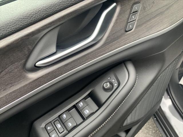 2023 Jeep Grand Cherokee GRAND CHEROKEE LIMITED 4X4