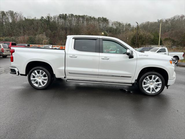 2022 Chevrolet Silverado 1500 4WD Crew Cab Short Bed High Country