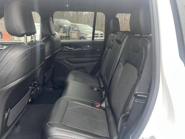 2023 Jeep Grand Cherokee GRAND CHEROKEE ALTITUDE 4X4