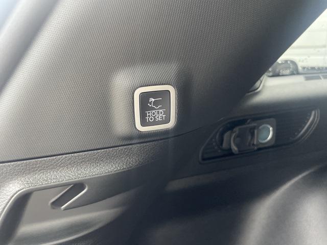 2023 Jeep Grand Cherokee GRAND CHEROKEE ALTITUDE 4X4
