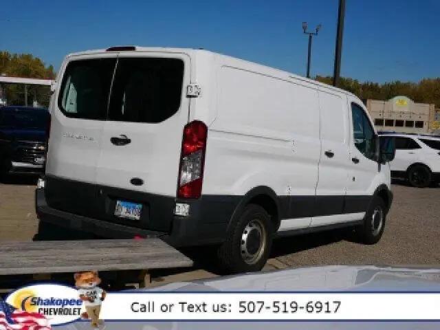 2018 Ford Transit T-150 130" Low Rf 8600 GVWR Swing-Out RH Dr