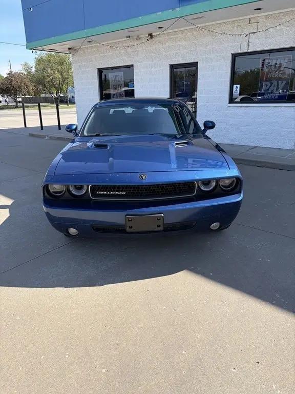 2009 Dodge Challenger SE