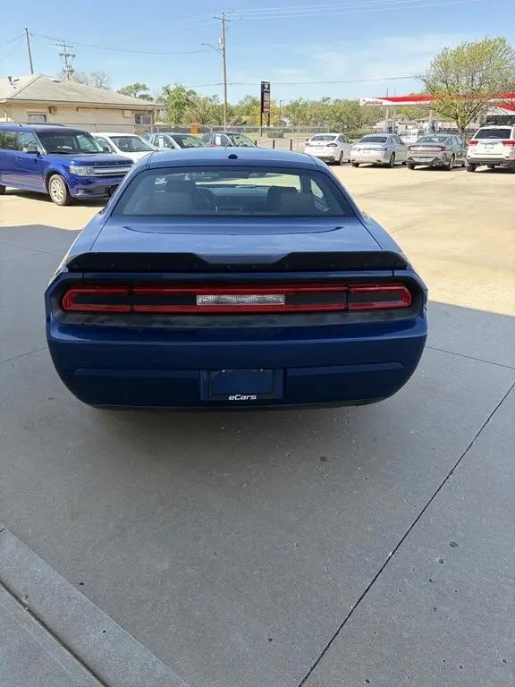 2009 Dodge Challenger SE