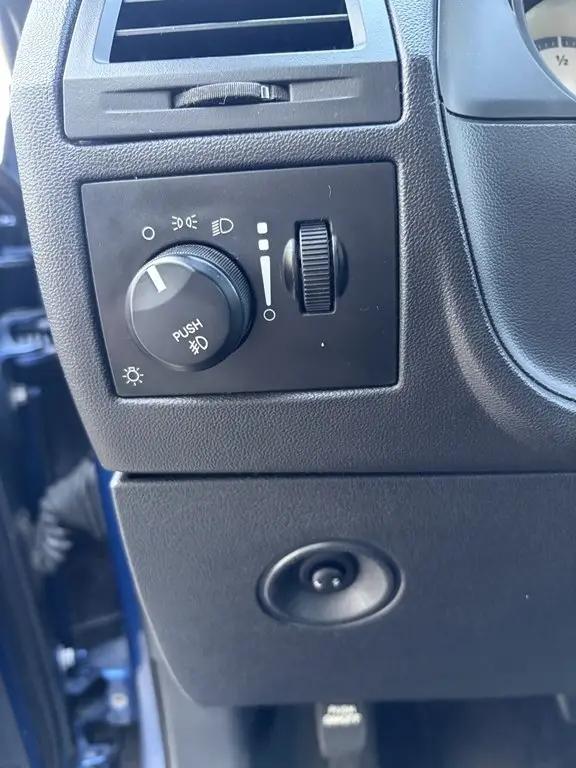 2009 Dodge Challenger SE