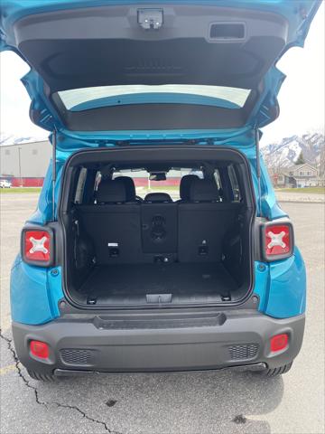 2022 Jeep Renegade RENEGADE ALTITUDE 4X4