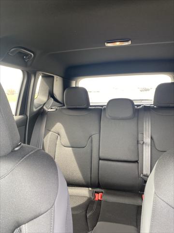 2022 Jeep Renegade RENEGADE ALTITUDE 4X4