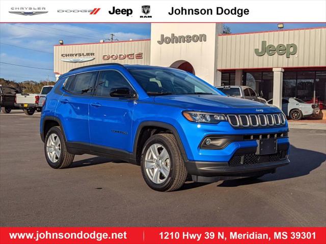 2022 Jeep Compass COMPASS LATITUDE 4X4