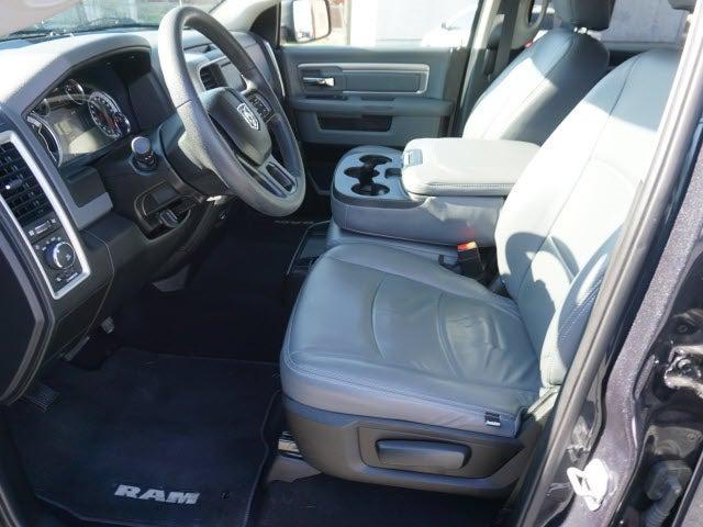 2019 RAM 1500 Classic Warlock Crew Cab 4x4 57 Box 2019 RAM 1500 Classic Warlock Crew Cab 4x4 57 Box