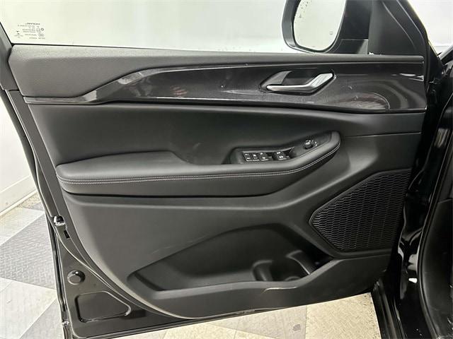 2023 Jeep Grand Cherokee GRAND CHEROKEE LAREDO 4X4