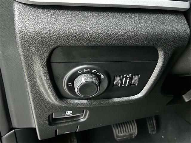 2023 Jeep Grand Cherokee GRAND CHEROKEE LAREDO 4X4