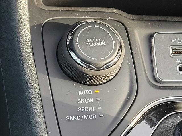 2023 Jeep Cherokee CHEROKEE ALTITUDE LUX 4X4