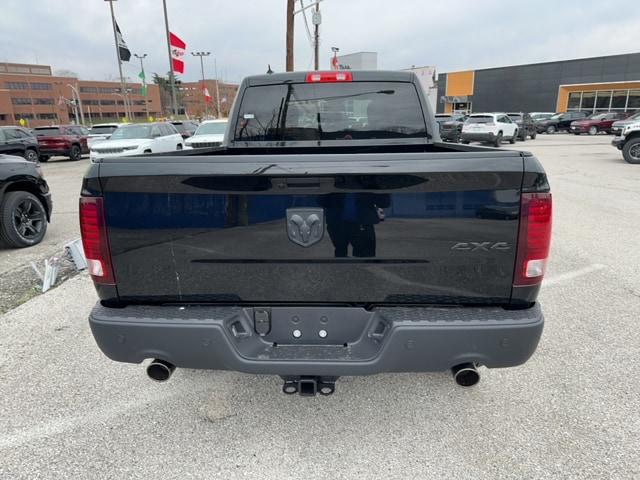 2023 RAM Ram 1500 Classic RAM 1500 CLASSIC WARLOCK QUAD CAB 4X4 64 BOX