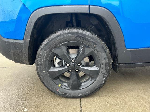 2023 Jeep Cherokee CHEROKEE ALTITUDE LUX 4X4