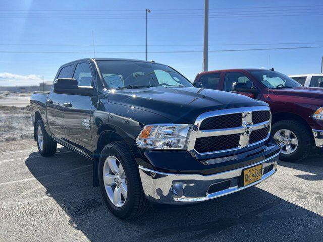 2022 RAM 1500 Classic Tradesman Crew Cab 4x4 57 Box