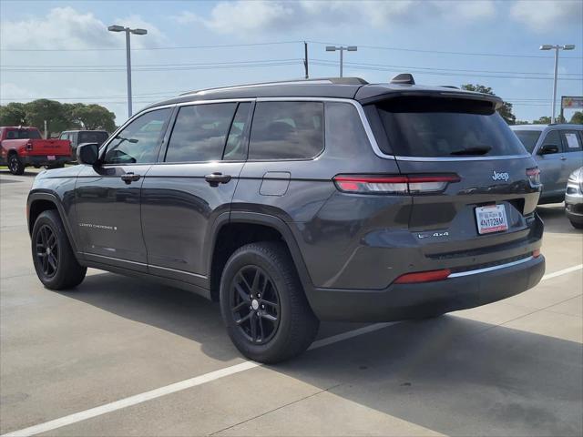 2022 Jeep Grand Cherokee L Laredo 4x4