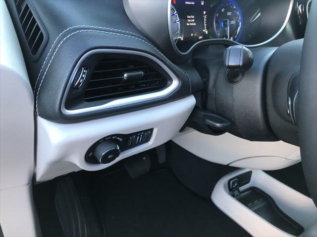 2023 Chrysler Pacifica PACIFICA TOURING L