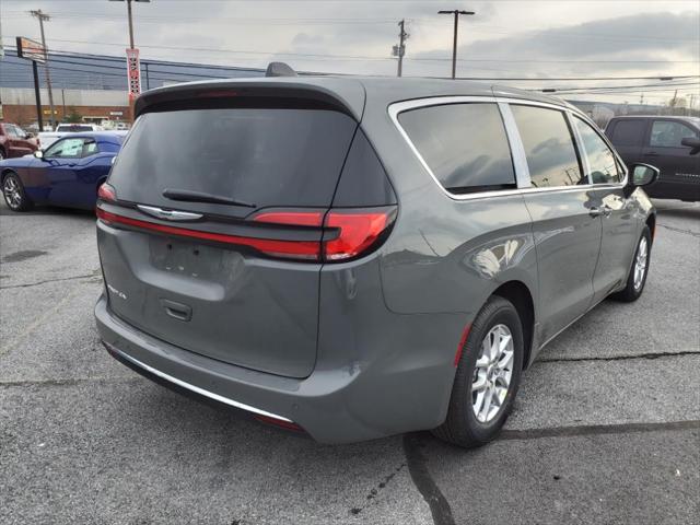 2023 Chrysler Pacifica PACIFICA TOURING L