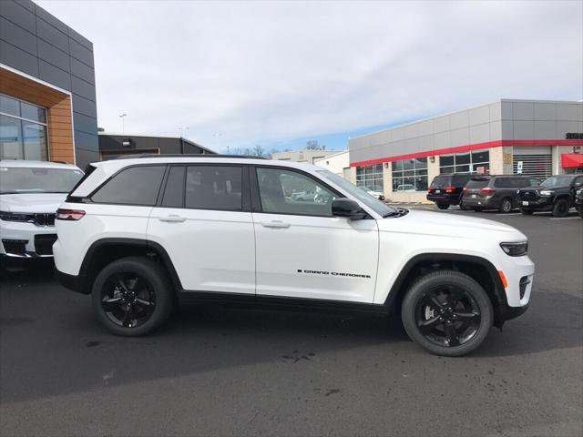 2023 Jeep Grand Cherokee GRAND CHEROKEE ALTITUDE 4X4