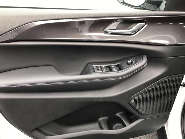 2023 Jeep Grand Cherokee GRAND CHEROKEE ALTITUDE 4X4
