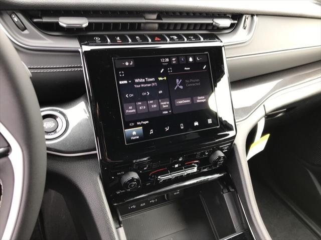 2023 Jeep Grand Cherokee GRAND CHEROKEE ALTITUDE 4X4