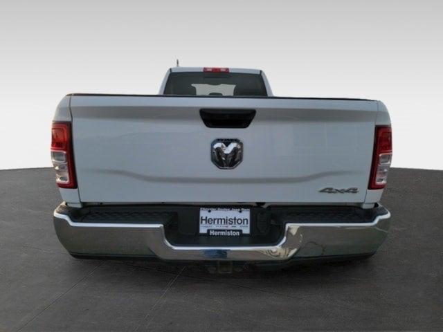 2021 RAM 3500 Tradesman Crew Cab 4x4 8 Box