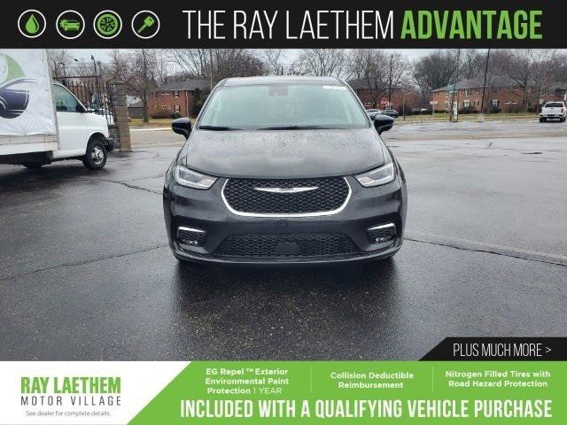 2023 Chrysler Pacifica Hybrid PACIFICA PLUG-IN HYBRID TOURING L