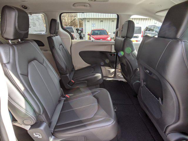 2023 Chrysler Pacifica PACIFICA TOURING L AWD