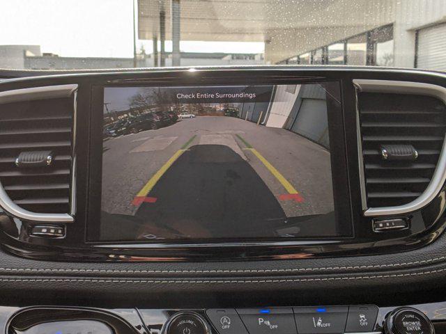 2023 Chrysler Pacifica PACIFICA TOURING L AWD