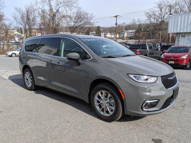 2023 Chrysler Pacifica PACIFICA TOURING L AWD