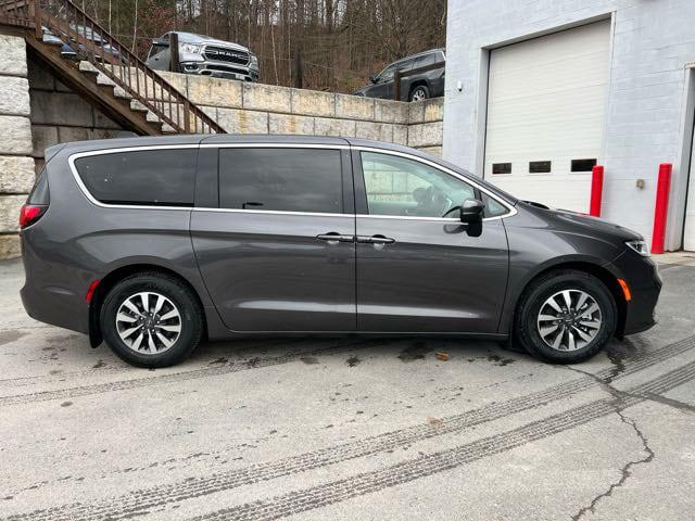 2023 Chrysler Pacifica Plug-In Hybrid PACIFICA PLUG-IN HYBRID TOURING L