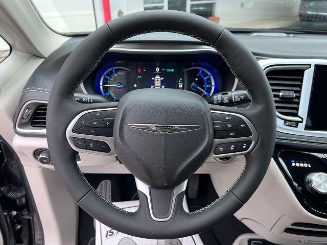 2023 Chrysler Pacifica Plug-In Hybrid PACIFICA PLUG-IN HYBRID TOURING L