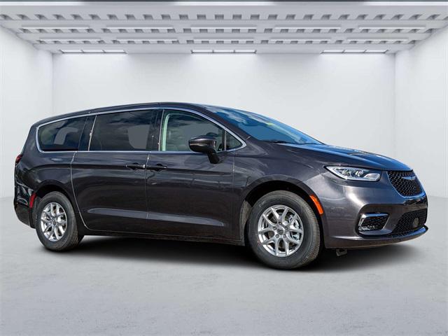 2023 Pacifica TOURING L fwd 0