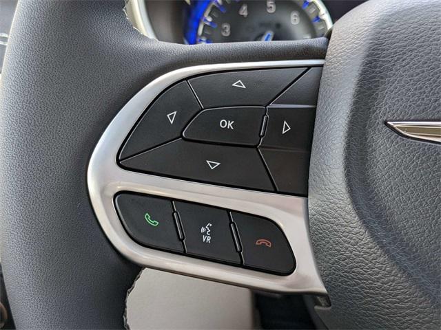 2023 Pacifica TOURING L fwd 24