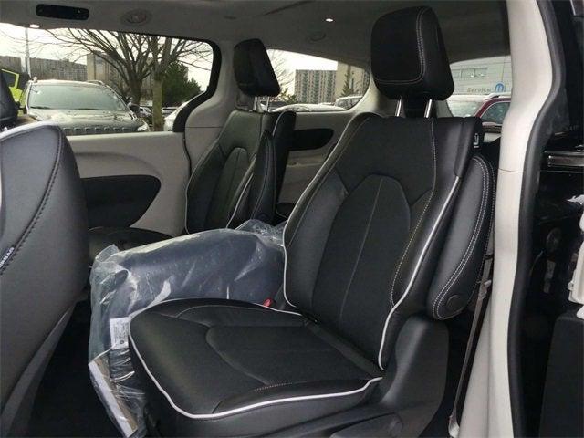 2023 Chrysler Pacifica Plug-In Hybrid PACIFICA PLUG-IN HYBRID LIMITED